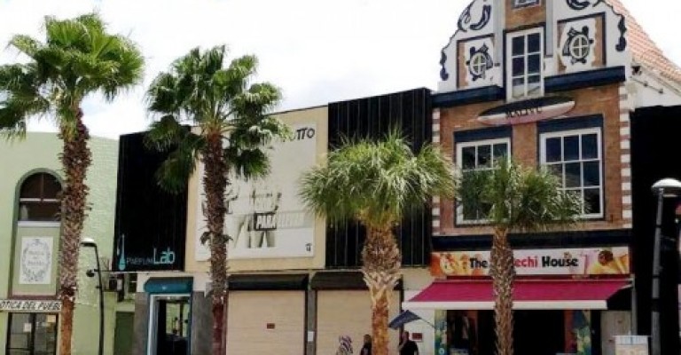 Commercial building in Mainstreet