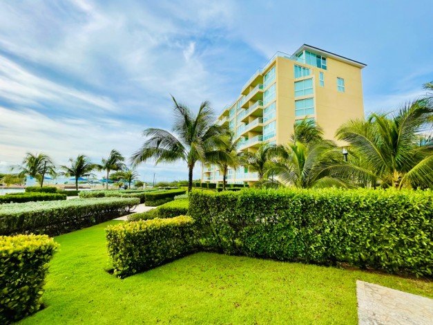 Ocean front condo on the ground floor