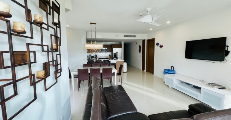 Ocean front condo on the ground floor