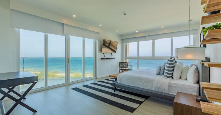 Ocean Front Turquiose Penthouse