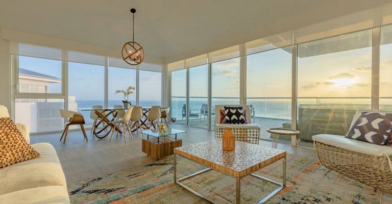 Ocean Front Turquiose Penthouse