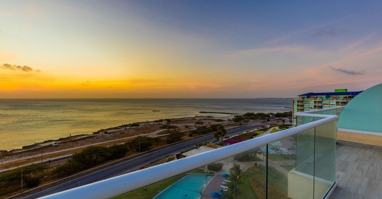 Ocean Front Turquiose Penthouse