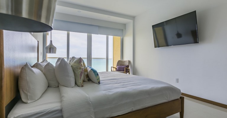Blue Residences Penthouse 1-3 Indigo