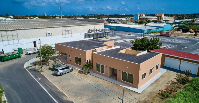 Commercial Building Cumana