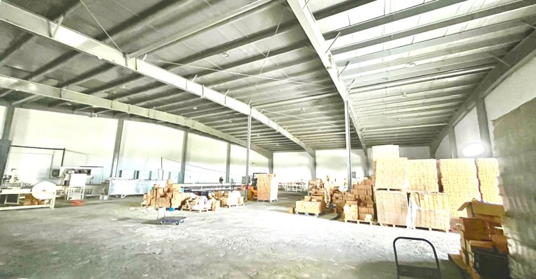 Warehouse in Oranjestad. On hold.