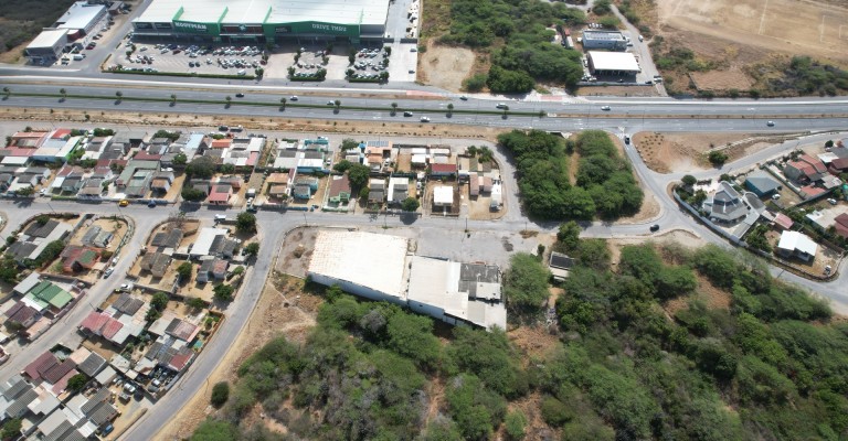 Warehouse in Oranjestad. On hold.