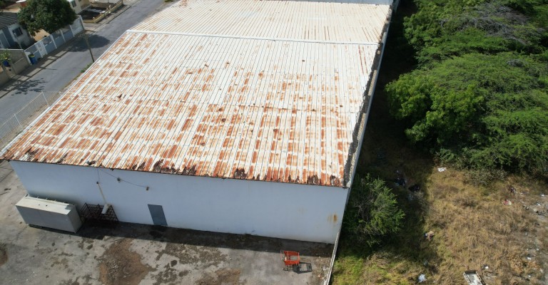 Warehouse in Oranjestad. On hold.