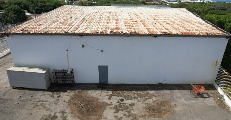 Warehouse in Oranjestad. On hold.