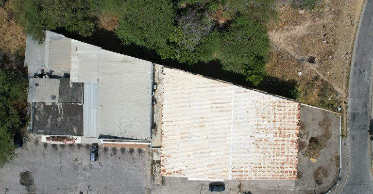 Warehouse in Oranjestad. On hold.