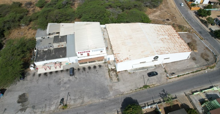 Warehouse in Oranjestad. On hold.