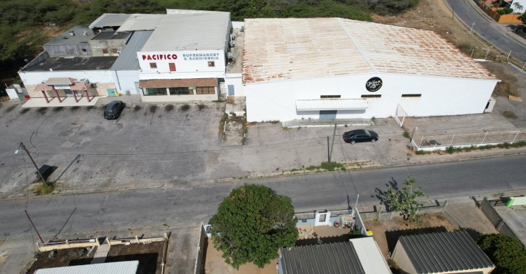 Warehouse in Oranjestad