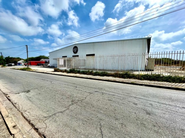 Warehouse in Oranjestad