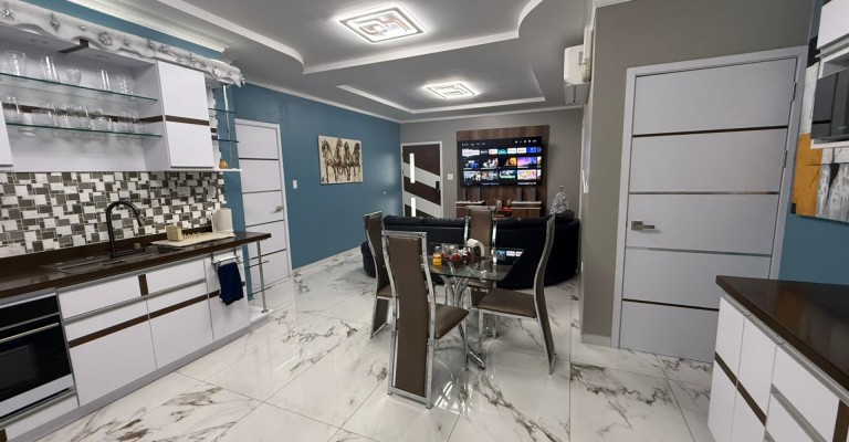 Luxury One Bedroom Long Term