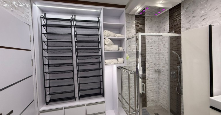 Luxury One Bedroom Long Term