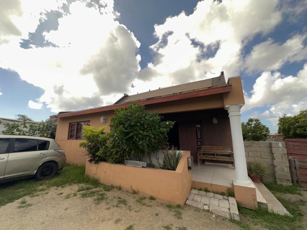 Family Home in Tarabana