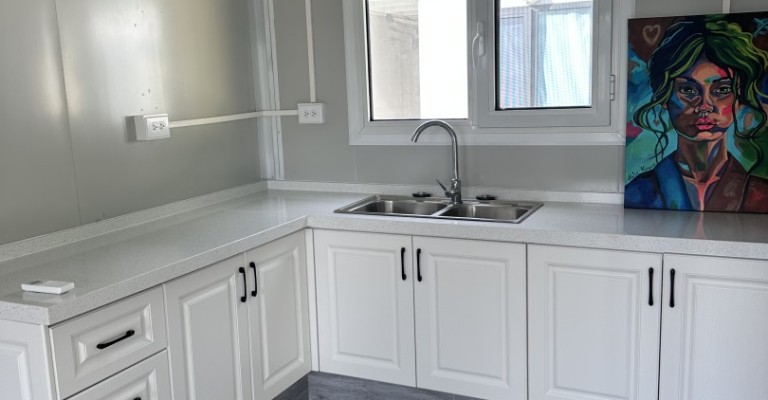 fully furnished 2 bedroom Tiny Home in Oranjestad