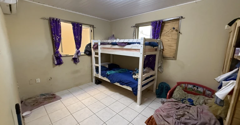 House in Pos Chikito with Apartment