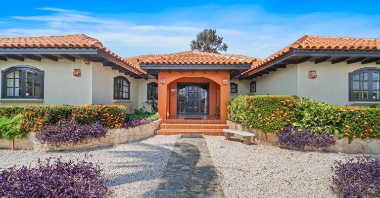 Villa Nirvana