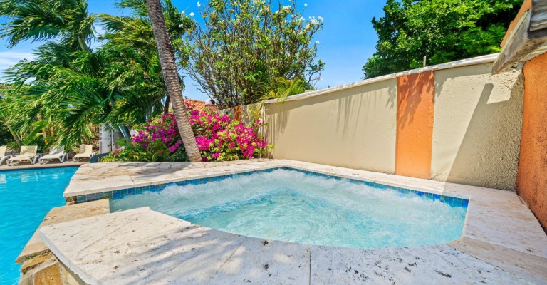 Villa Nirvana