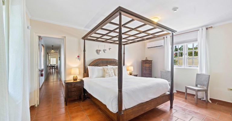Villa Nirvana
