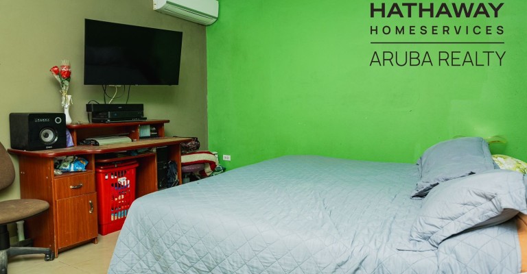 Spacious Two Story Home in Nuñe