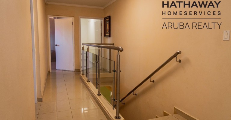 Spacious Two Story Home in Nuñe
