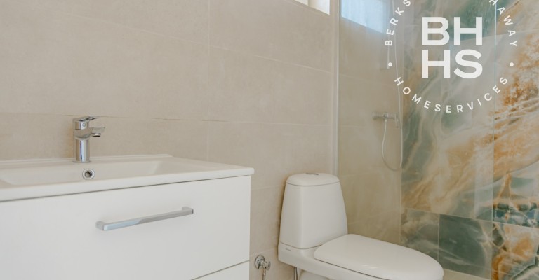 Brand-New Ocean View Villa in Savaneta
