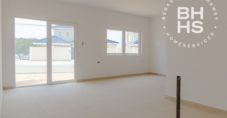 Brand-New Ocean View Villa in Savaneta