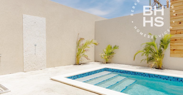 Brand-New Ocean View Villa in Savaneta