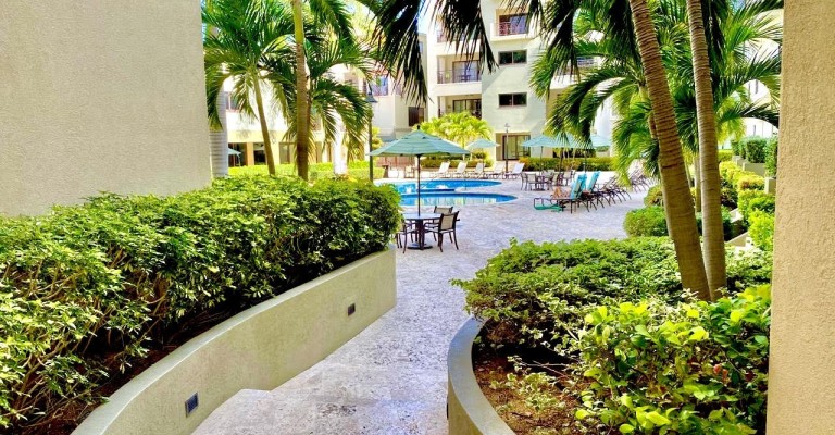 Palmaruba Condo 311