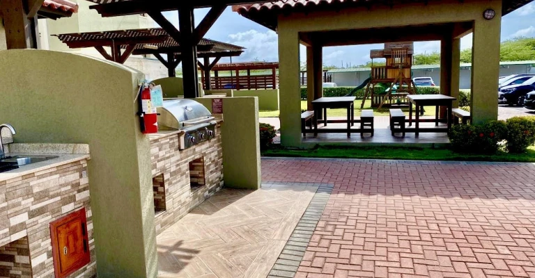 Palmaruba Condo 311