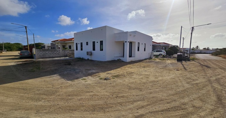 San Miguel 28 I