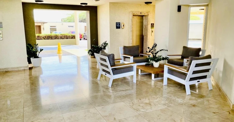 Palmaruba 2-bedroom condo