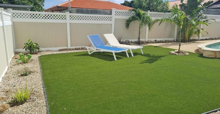 Spacious home with pool for rent