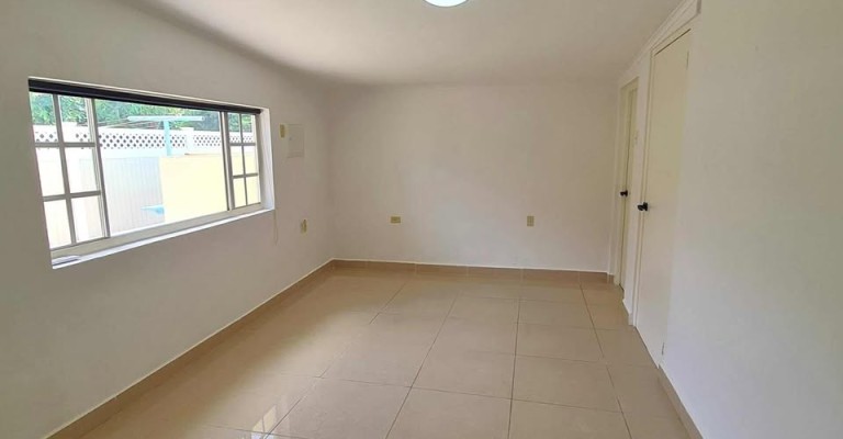 Spacious home with pool for rent