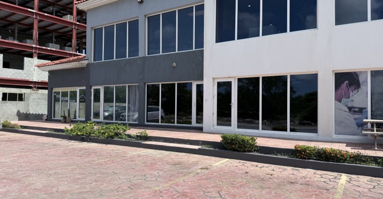 Caya Punta Brabo Commercial Unit