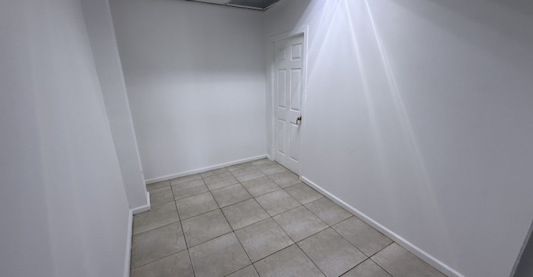 Caya Punta Brabo Commercial Unit
