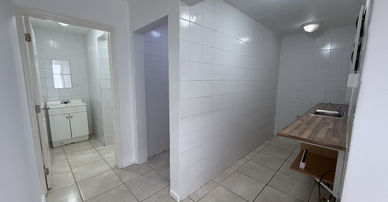 Caya Punta Brabo Commercial Unit
