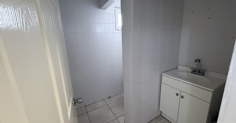 Caya Punta Brabo Commercial Unit