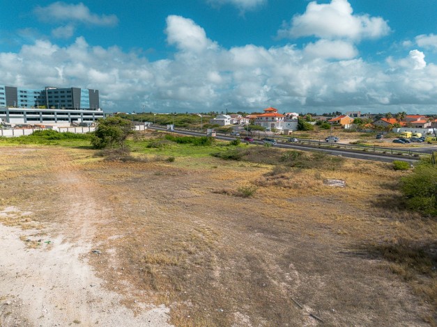 Prime Commercial Land 10,533 m²