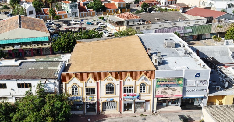 Building with apartments in Oranjestad