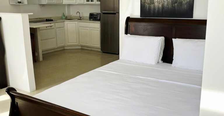 Building with apartments in Oranjestad