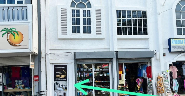 Commercial building in Oranjestad