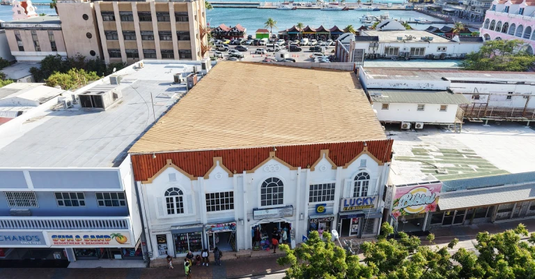 Commercial building in Oranjestad