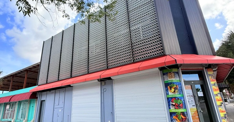 Commercial Building for Sale – Caya G. F. Betico Croes 47, Oranjestad