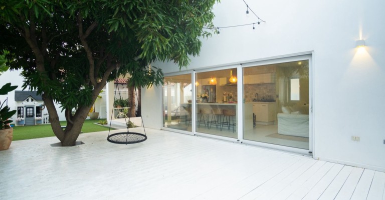 Sophisticated Modern Home