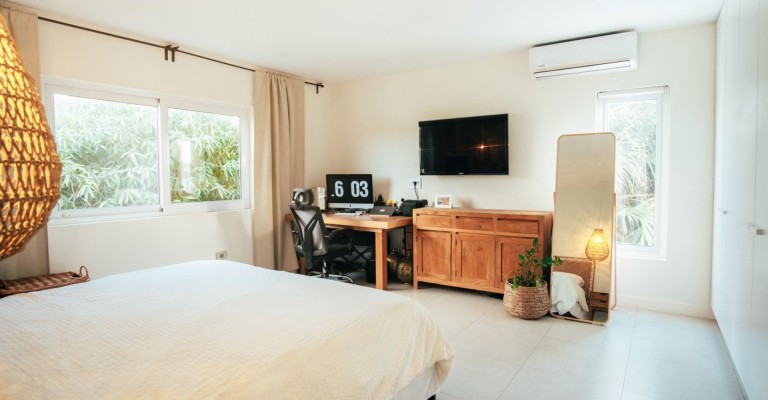 Sophisticated Modern Home