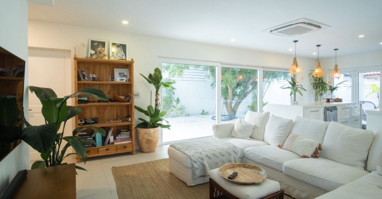 Sophisticated Modern Home