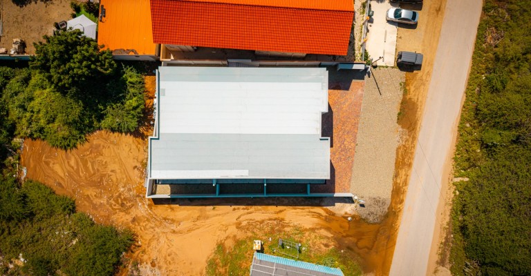 6 unit apartment complex in Tanki leendert