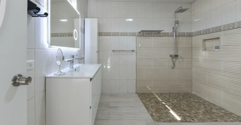 Charming Property with 2 Apartments in Tarabana Residence